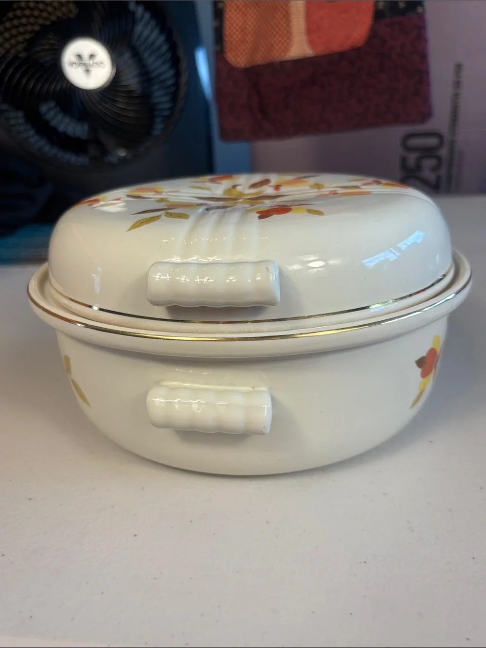 Vintage Hall Superior Autumn Leaf Covered Casserole Dish 2Qt Jewel Tea Co.
